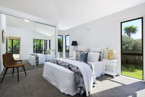 Photo of property in 5 Marlin Street, West Harbour, Auckland, 0618