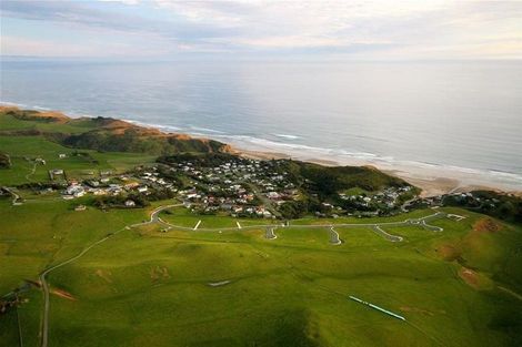 Photo of property in 27 Sunset Drive, Baylys Beach, Dargaville, 0377