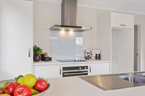 Photo of property in 30 Sholto Duncan Crescent, Halswell, Christchurch, 8025