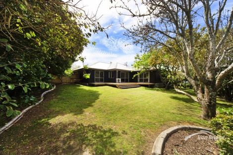Photo of property in 8 Wilmington Place, Forrest Hill, Auckland, 0620