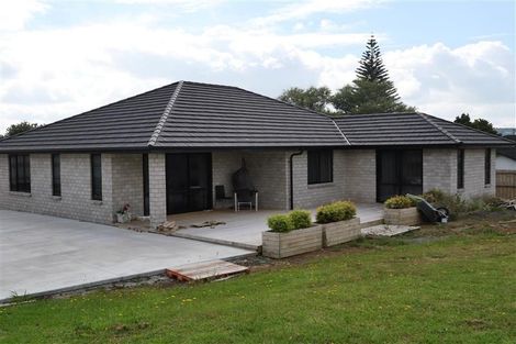 Photo of property in 59 Lough Bourne Drive, Pukekohe, 2120