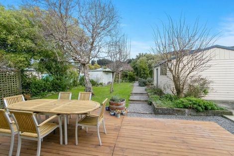 Photo of property in 74 Main Road, Wainuiomata, Lower Hutt, 5014