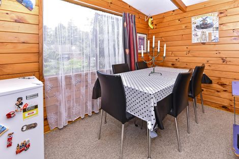 Photo of property in 2/90 Wattle Farm Road, Wattle Downs, Auckland, 2103