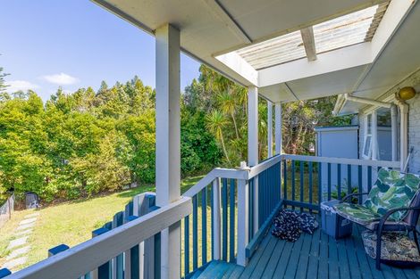 Photo of property in 91 Kauri Point Road, Laingholm, Auckland, 0604