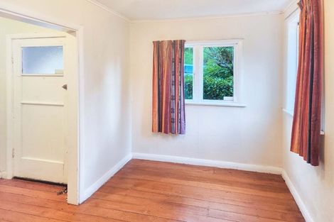 Photo of property in 65 Elmslie Road, Pinehaven, Upper Hutt, 5019