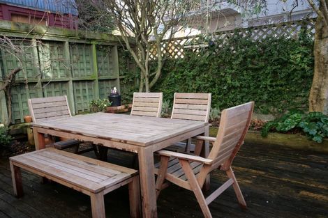 Photo of property in 6 Brougham Street, Mount Victoria, Wellington, 6011