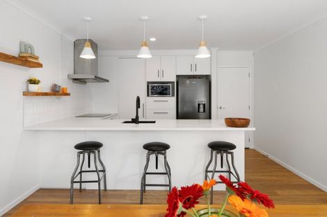 Photo of property in 5 Montrose Place, Pyes Pa, Tauranga, 3112