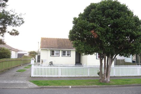 Photo of property in 11 Barton Grove, Naenae, Lower Hutt, 5011