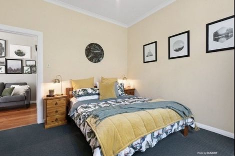 Photo of property in 11 Dover Street, Island Bay, Wellington, 6023