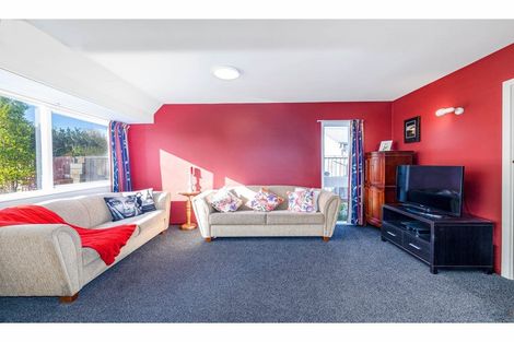 Photo of property in 2/38 Reynolds Avenue, Bishopdale, Christchurch, 8053
