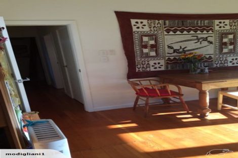 Photo of property in 19 Milne Terrace, Island Bay, Wellington, 6023