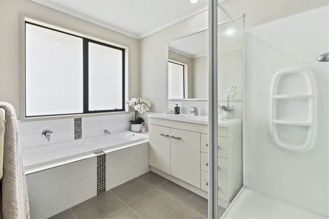 Photo of property in 41 Sunningdale Street, Wattle Downs, Auckland, 2103