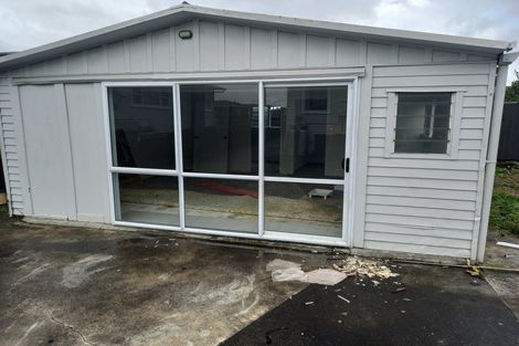 Photo of property in 136 Rowandale Avenue, Manurewa, Auckland, 2102