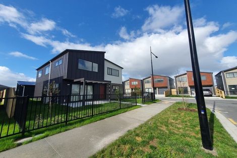 Photo of property in 52 Black Beech Crescent, Takanini, 2110