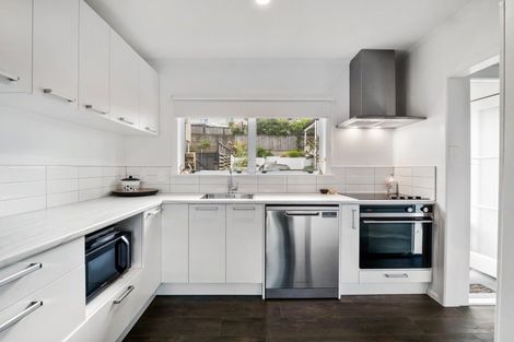 Photo of property in 22 Terrace Avenue, Mount Maunganui, 3116