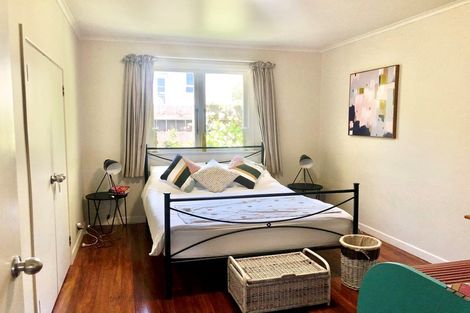 Photo of property in 5 Duncan Avenue, Te Atatu South, Auckland, 0610