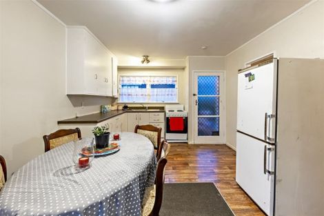 Photo of property in 2/54 East Street, Papakura, 2110