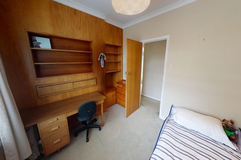 Photo of property in 19 Surrey Crescent, Hokowhitu, Palmerston North, 4410