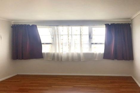 Photo of property in 33 Glenview Road, Glen Eden, Auckland, 0602