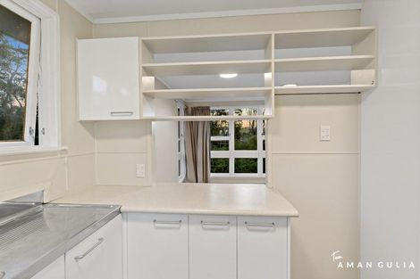 Photo of property in 18 Grandison Crescent, New Lynn, Auckland, 0600