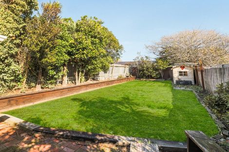 Photo of property in 16 Tonks Street, North New Brighton, Christchurch, 8083