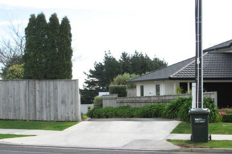 Photo of property in 432a Mangorei Road, Highlands Park, New Plymouth, 4312