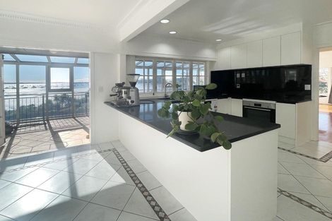 Photo of property in 30 Tamaki Bay Drive, Pakuranga, Auckland, 2010