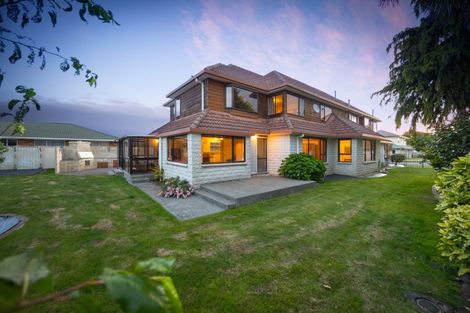 Photo of property in 165 Russell Street, Palmerston North, 4414