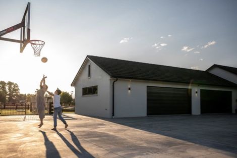 Photo of property in 98 Tamahere Drive, Tamahere, Hamilton, 3283