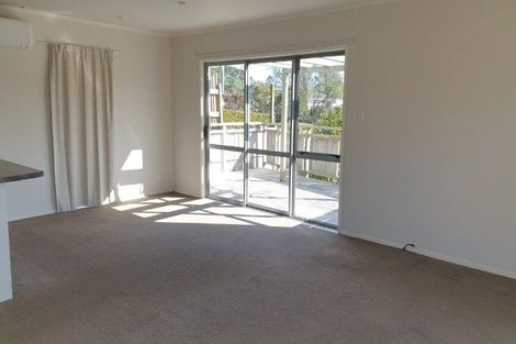 Photo of property in 3 Gazelle Avenue, Beach Haven, Auckland, 0626