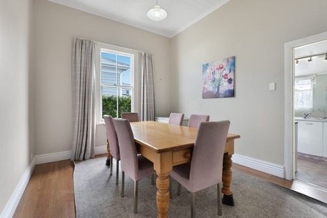 Photo of property in 16 Carlton Avenue, Gonville, Whanganui, 4501