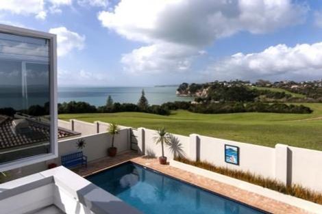 Photo of property in 17 Quedley Court, Eastern Beach, Auckland, 2012