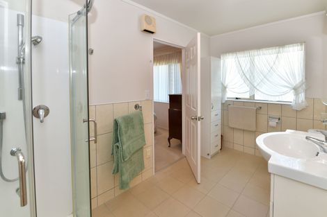 Photo of property in 37 Motutapu Avenue, Manly, Whangaparaoa, 0930