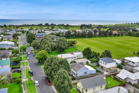 Photo of property in 45 Fitzroy Road, Fitzroy, New Plymouth, 4312