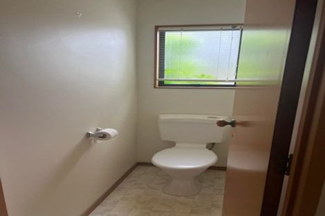 Photo of property in 6/96 William Bayes Place, Red Beach, 0932