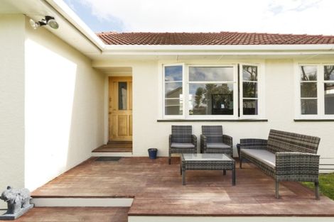 Photo of property in 6 Waterford Place, Westbrook, Palmerston North, 4412