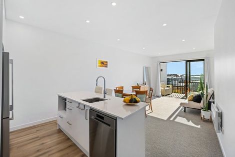 Photo of property in 15/1 Genevieve Lane, Hobsonville, Auckland, 0616
