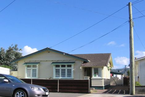 Photo of property in 1 Collins Street, Petone, Lower Hutt, 5012