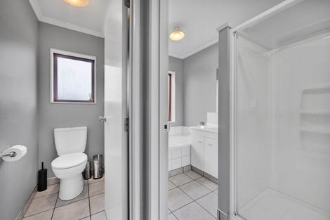 Photo of property in 320 Austin Road, Normanby, Hawera, 4673
