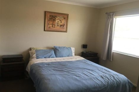 Photo of property in 21 Campion Road, Waikanae Beach, Waikanae, 5036