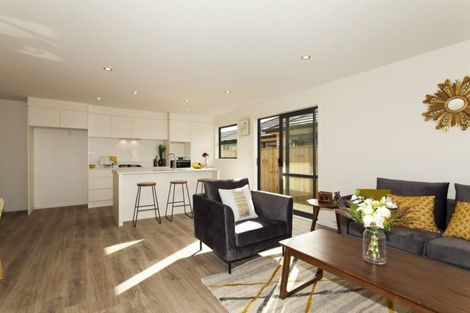 Photo of property in 11 Moemoea Avenue, Kumeu, 0810