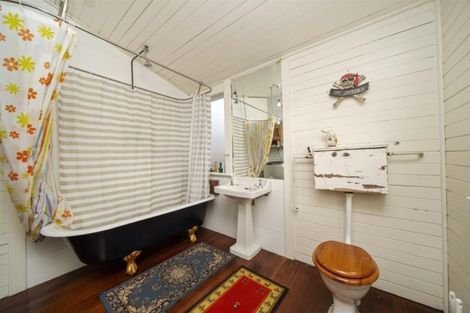 Photo of property in 39 Tauhuri Street, Manaia, 4612