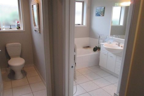 Photo of property in 28 Edward Stafford Avenue, Halswell, Christchurch, 8025