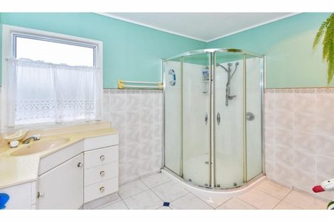 Photo of property in 20 Rukumoana Place, Clendon Park, Auckland, 2103