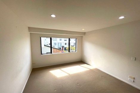 Photo of property in 48/22 Northcross Drive, Oteha, Auckland, 0632