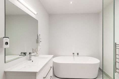 Photo of property in 1 Gallantry Crescent, Papakura, 2110