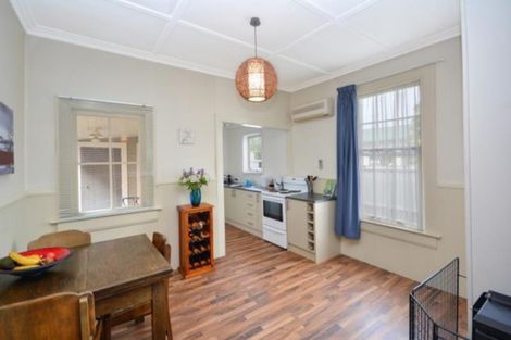 Photo of property in 37 Macandrew Road, South Dunedin, Dunedin, 9012