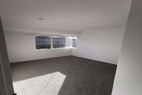 Photo of property in 33 Princeton Parade, Albany, Auckland, 0632