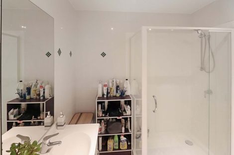 Photo of property in Stadium Garden Flats, 209/107 Thorndon Quay, Pipitea, Wellington, 6011