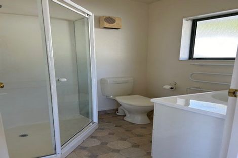 Photo of property in 135 Realm Drive, Paraparaumu, 5032